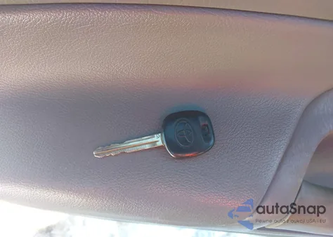 2015 Toyota Tacoma Base V6 z USA, uszkodzony, nr VIN 3TMLU4EN9FM182297